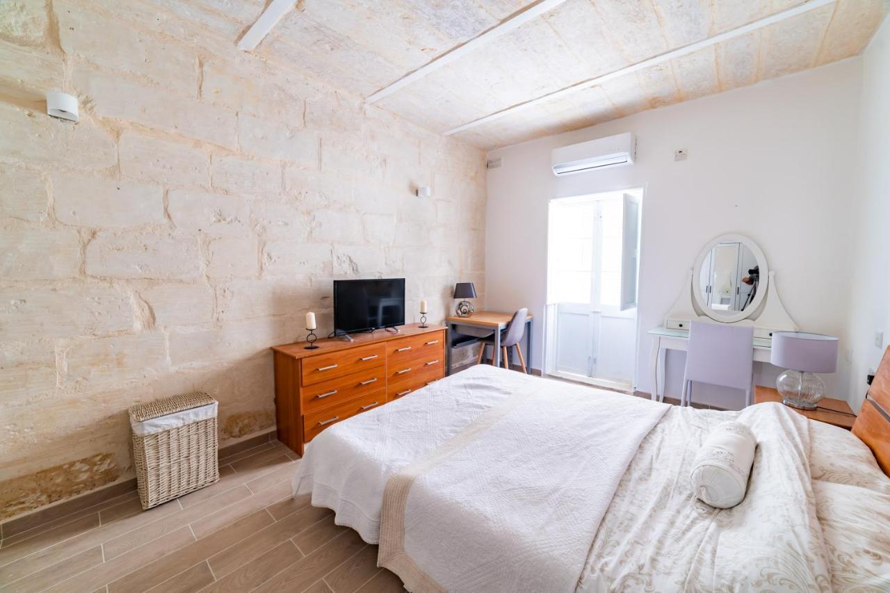 Central Valletta Townhouse-Hosted By Sweetstay Екстериор снимка